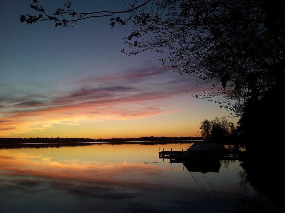 Campbellford River Inn ภายนอก รูปภาพ